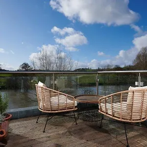 Mini-hôtel The Boathouse